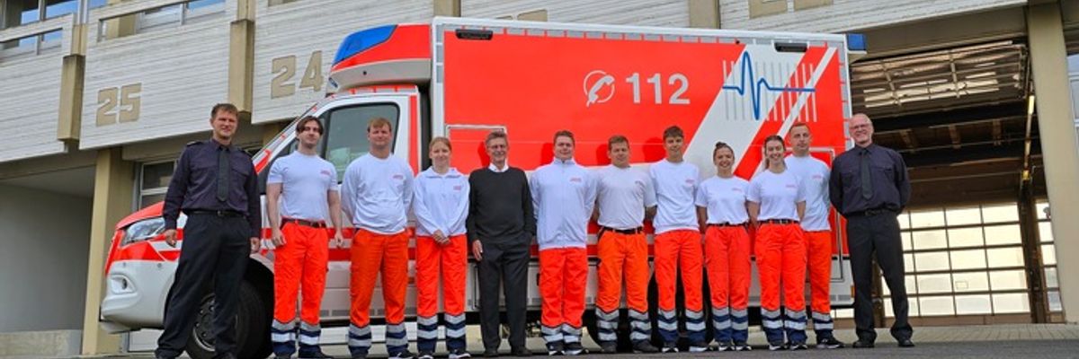 FW Bremerhaven: Feuerwehrdezernent begrüßt zweiten Notfallsanitäter-Lehrgang in der Woche der Wiederbelebung