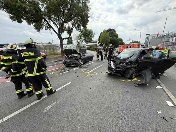 FW-DO: Verkehrsunfall auf der Hannöverschen Straße - Zwei Personen verletzt