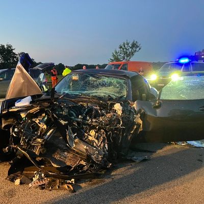 FW-ROW: Mehrere Verletzte bei Verkehrsunfall auf der Al