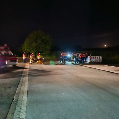FW Beverungen: 24 Stunden im Einsatz / Berufsfeuerwehrtag der Jugendfeuerwehren Beverungen, Dalhausen und Herstelle