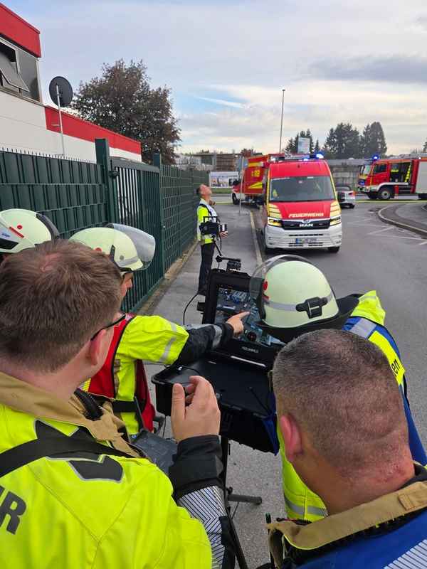 FW Menden: Einsatzbereit für die Feuerwehr? Feuerwehr Menden lädt ein zum Info- und Erlebnisabend