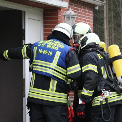 FW-AUR: Grenzüberschreitende Einsatzübung intensiviert Zusammenarbeit