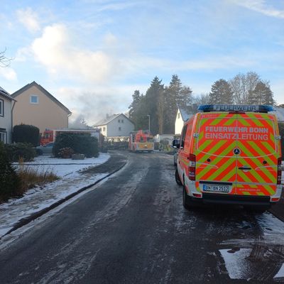 FW-BN: Mehrere Brände und Brandmeldungen im Stadtgebiet Bonn fordern Feuerwehr und Rettungsdienst