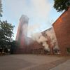 FW-E: Feuer in leerstehender Kirche - Brand in Bibliothek schnell gelöscht
