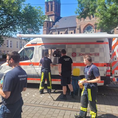 FW-BO: Glutnester an der Hattinger Straße - Feuerwehr Wuppertal unterstützt mit Spezialgerät