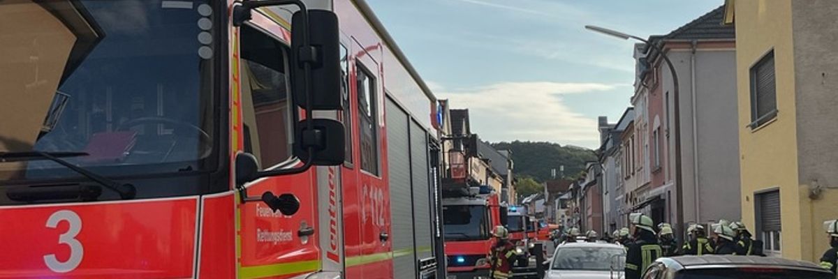 FW-BN: Wohnungsbrand - eine verletzte Person