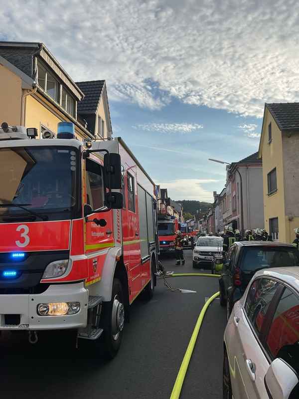 FW-BN: Wohnungsbrand - eine verletzte Person