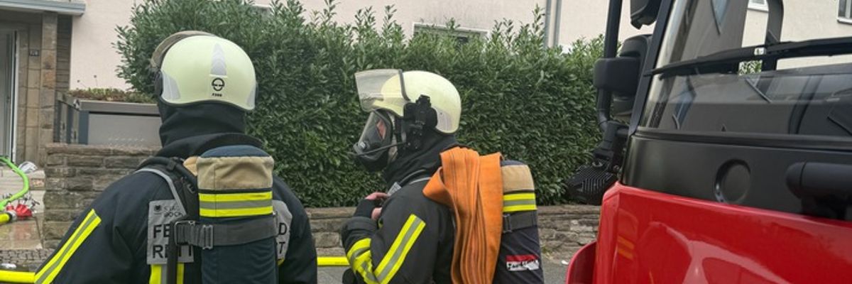 FW-BO: Wohnungsbrand auf der Hattinger Straße: Zwei Personen aus Brandwohnung gerettet