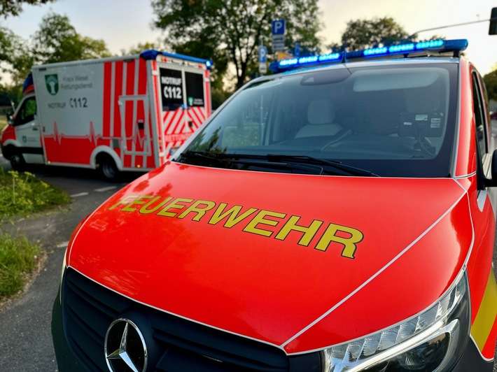 FW Hünxe: Rettung einer verletzten Person vom Heuboden