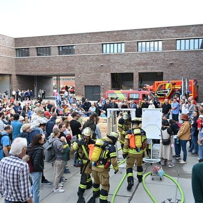 FW Stuttgart: Feuerwehr Stuttgart begrüßt über 10.000 Gäste beim Tag der offenen Tür
