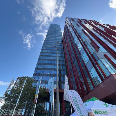 FW-KLE: Vier Klever Feuerwehrleute meistern den Firefighter Stair Climb
