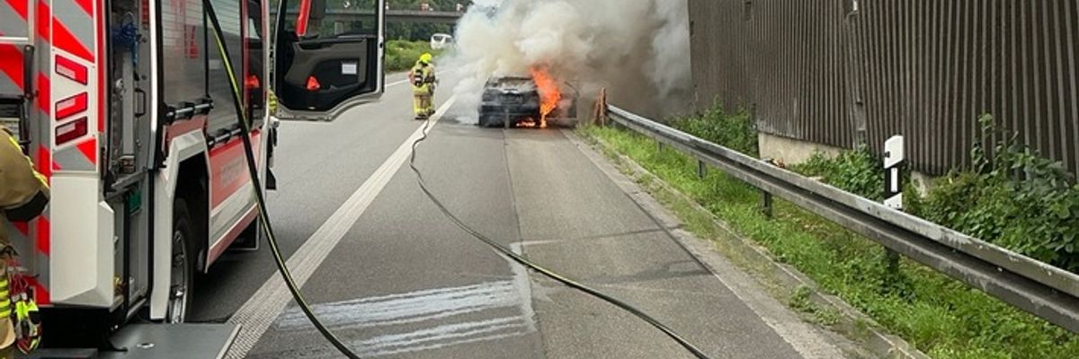 FW-BOT: PKW Brand im Dreieck A31 / A2