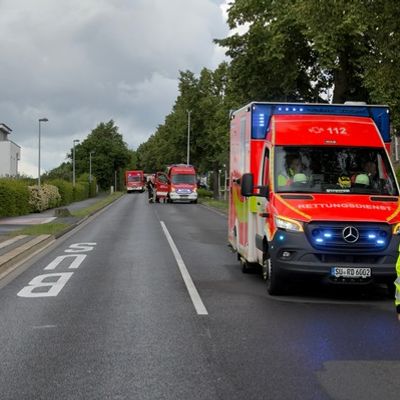 FW Königswinter: Gemeldeter Zimmerbrand in Wohneinrichtung stellt sich als angebranntes Essen heraus