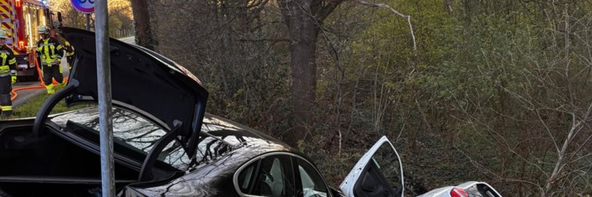 FW-Schermbeck: Verkehrsunfall im Kreuzungsbereich