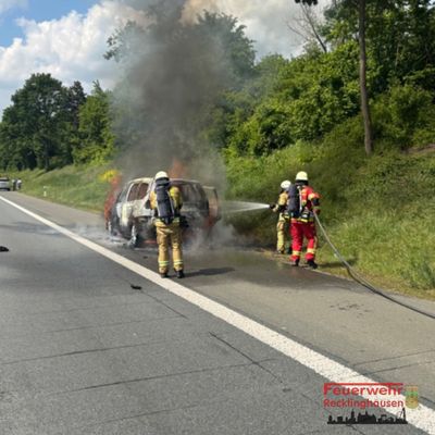 FW-RE: PKW-Brand auf der A2 bei Recklinghausen