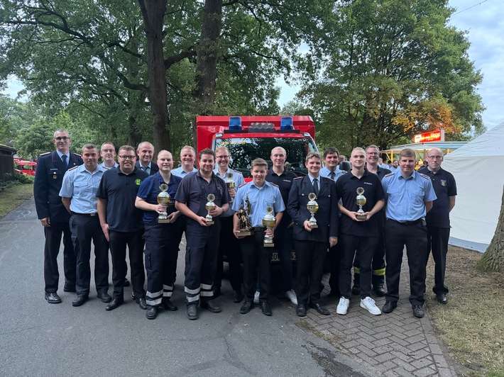 FW-ROW: Feuerwehr Rüspel gewinnt Leistungsvergleich der Samtgemeinde Zeven