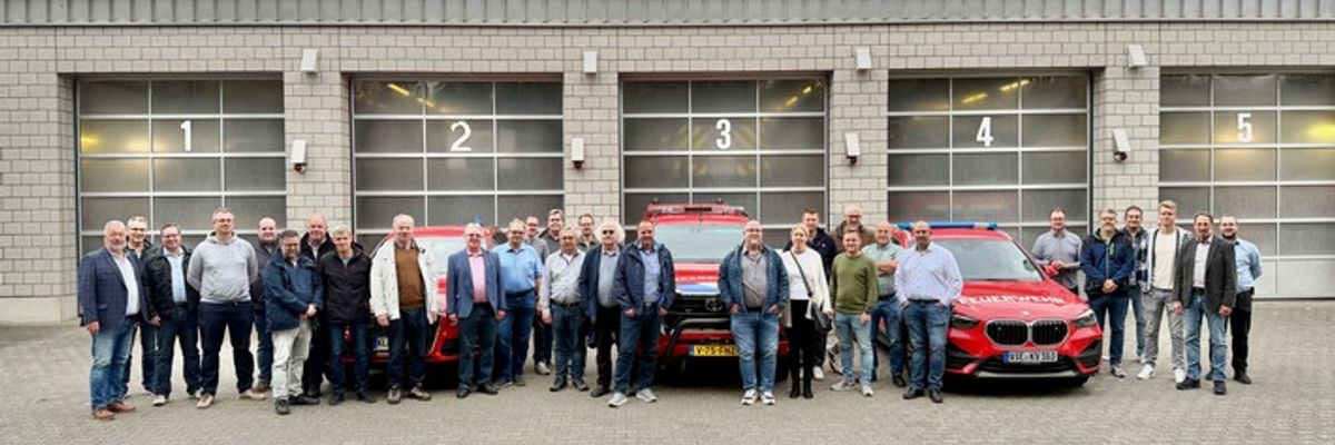 FFW Schwalmtal: Feuerwehr-Kommandanten-Treffen im Kreis Viersen - Austausch stärkt Zusammenarbeit über Grenzen hinweg
