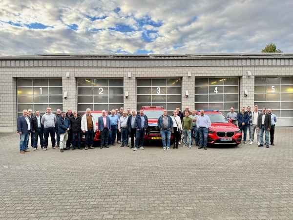 FFW Schwalmtal: Feuerwehr-Kommandanten-Treffen im Kreis Viersen - Austausch stärkt Zusammenarbeit über Grenzen hinweg
