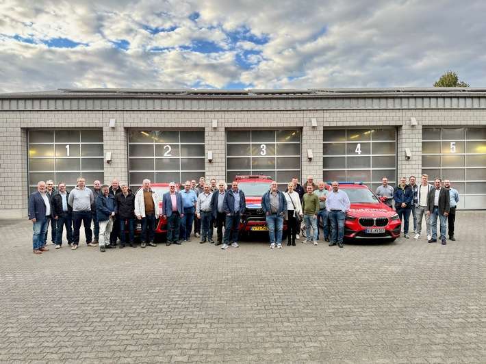 FFW Schwalmtal: Feuerwehr-Kommandanten-Treffen im Kreis Viersen - Austausch stärkt Zusammenarbeit über Grenzen hinweg