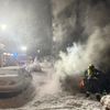 FW-AUR: Fahrzeugbrand in dichtem Schneetreiben bekämpft