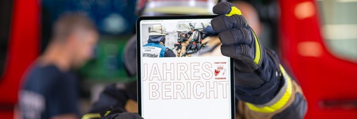 FW-E: 2024 - Wichtige Entwicklungsschritte und herausfordernde Einsätze für die Feuerwehr Essen: Vorstellung des Jahresberichtes 2024