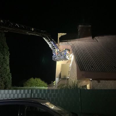 FW Alpen: Feuerwehr Alpen rettet Eichhörnchen aus Zwangslage