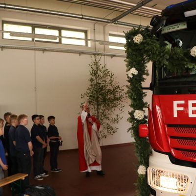 FW-OE: Festlicher Sonntag im Haus der Feuerwehr