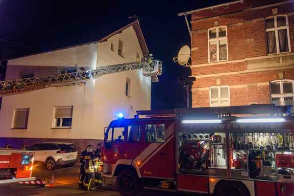 FW-OE: verrauchte Wohnung durch brennenden Staubsauger