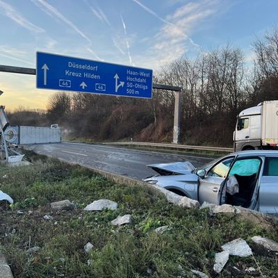 FW-HAAN: Brand eines Gefahrguttransporters auf der A 46 - Warnung für Bereich Mahnert