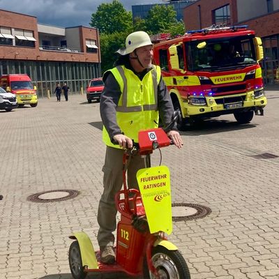 FW Ratingen: Mit Haltung und Herz - Brandamtsrat Jan Neumann verabschiedet sich in den Ruhestand
