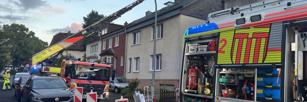 FW Paderborn: Gemeldeter Zimmerbrand in der Wigbertstraße