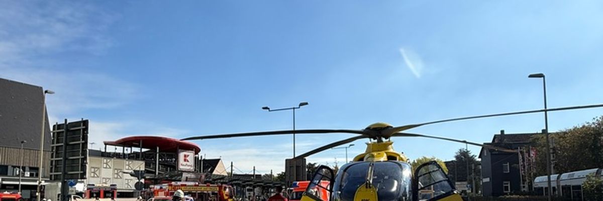 FW-EN: Verkehrsunfall - Person unter LKW eingeklemmt