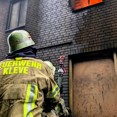 FW-KLE: Realbrandausbildung Modul 2 absolviert