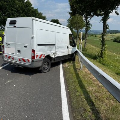 FW VG Westerburg: Verkehrsunfall im Kreuzungsbereich bei Gershasen forderte drei Verletzte