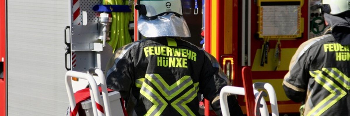FW Hünxe: Rauchentwicklung in einer Wohnung