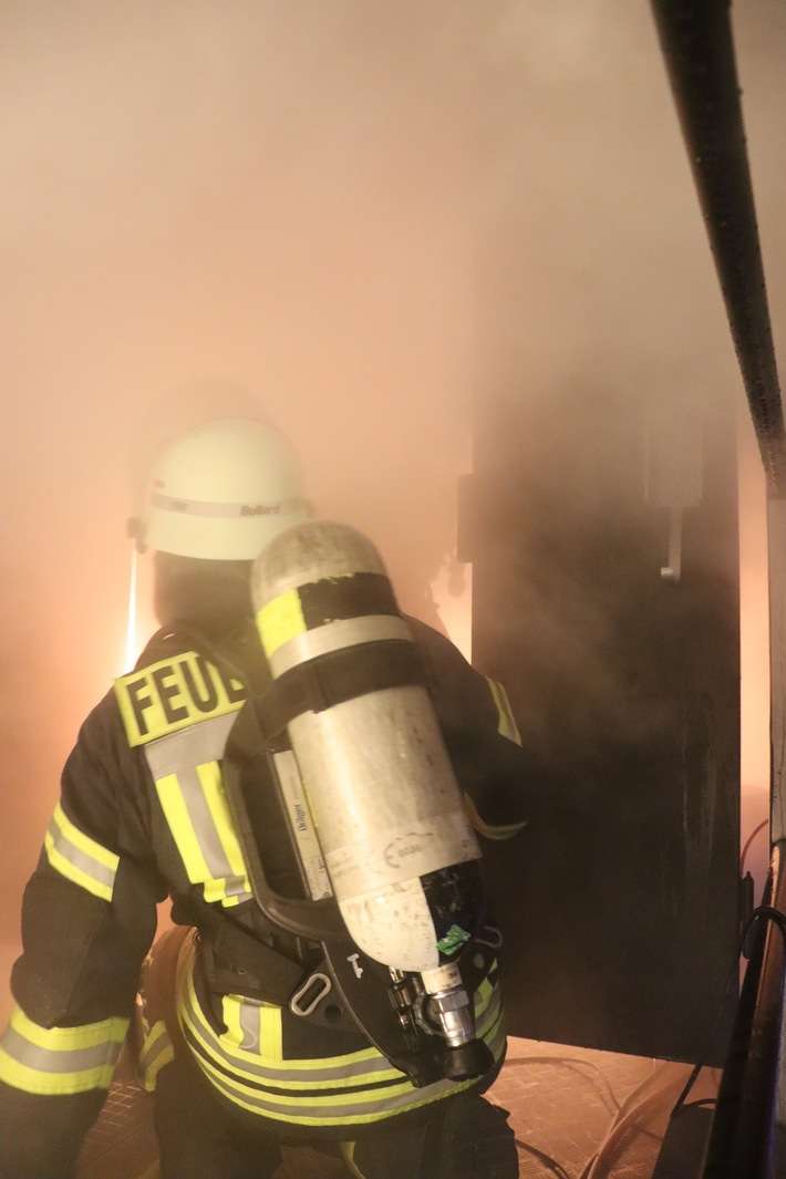 FFW Schiffdorf: Starke Verrauchung: Toaster sorgt für Einsatz der Feuerwehr