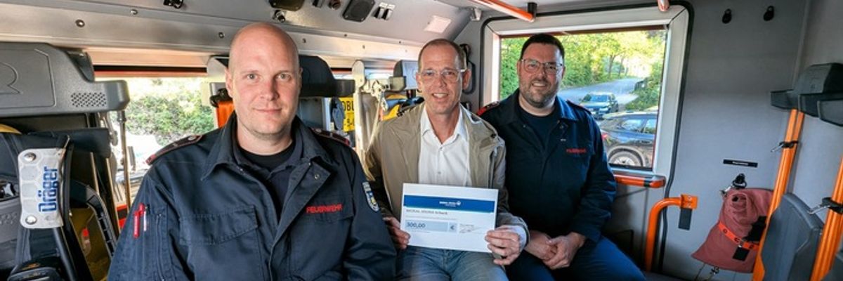 FW-KLE: Verlässliche Unterstützung für die Freiwillige Feuerwehr Bedburg-Hau: Spende auch 2026 fortgeführt