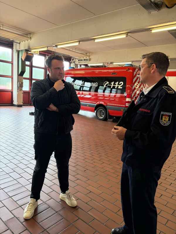 FW Düren: Daniel Walter MdB informiert sich über Feuerwehr und Rettungsdienst der Stadt Düren