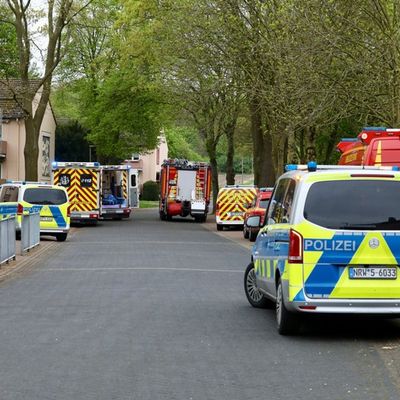 FW Hünxe: Angebranntes Essen löst Rettungseinsatz aus