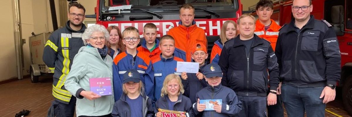 FFW Bergen: Spende für Kinder- und Jugendfeuerwehr