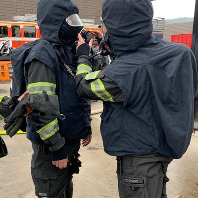 FW-EN: Wetter - Heißausbildung bei der Berufsfeuerwehr Hagen