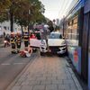 FW-M: Pkw kollidiert mit Tram (Laim)