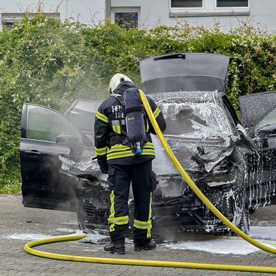FW-MK: PKW Brand an der Mendener Straße