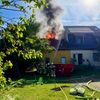 FW-EN: Dachstuhlbrand - Feuerwehr Hattingen verhindert Übergreifen der Flammen