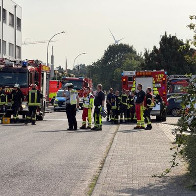 FFW Schwalmtal: Korrekturmeldung: Gefahrstoffeinsatz in einem Industriebetrieb in Waldniel
