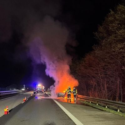 FW-EN: PKW-Brand auf Autobahn