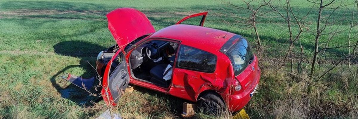 FW-Schermbeck: Unfall PKW B58