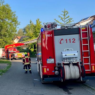 FW Reichenau: Verletzte Person aus Dachgeschoss gerettet, Reichenau-Lindenbühl, 11.08.2025