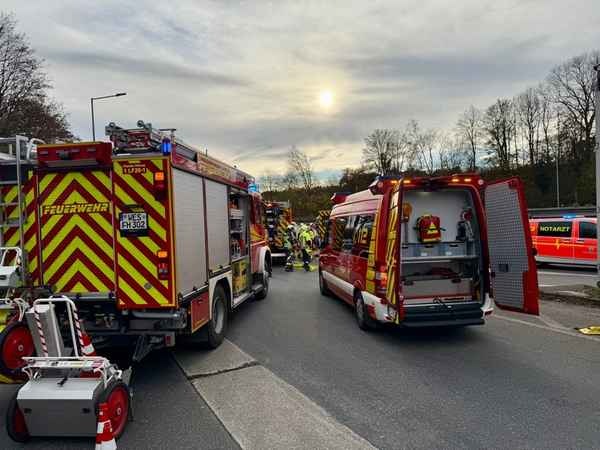 FW Hünxe: eCall meldet schweren Verkehrsunfall auf der BAB 3