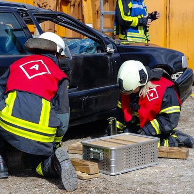 FW-EN: Erfolgreich abgeschlossene Grundausbildung Modul "Technische Hilfeleistung" der Feuerwehr Schwelm